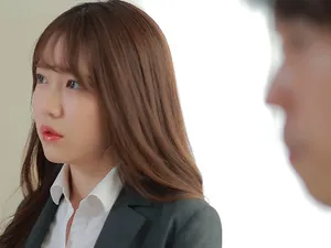 Nữ bác sĩ bú buồi cho bệnh nhân mau khỏe