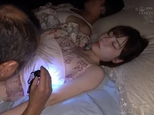 Japanese babe gets played with